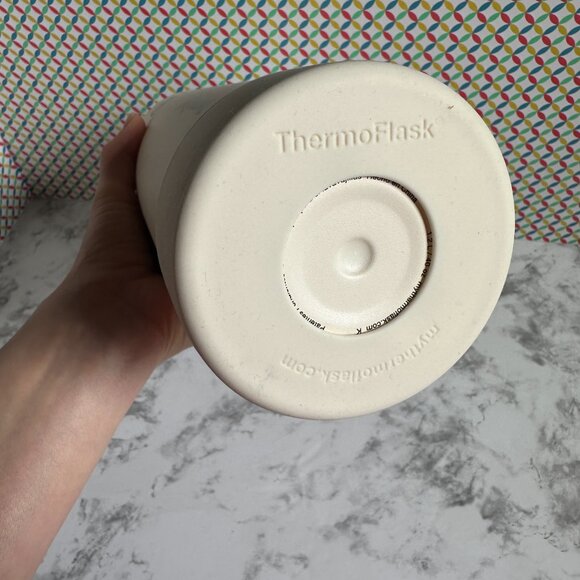 ThermoFlask DoubleWall Vacuum Insulated Stainless Steel Water Bottle 40oz - Picture 9 of 13